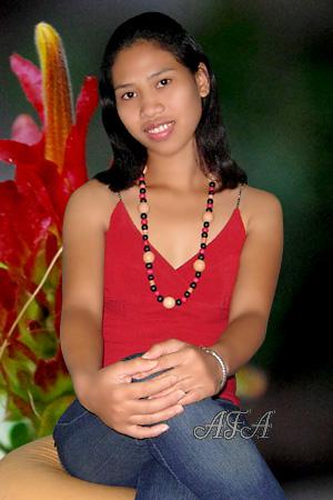 103578 - Geraldine Age: 35 - Philippines