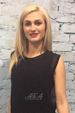 183388 - Oksana Age: 35 - Ukraine