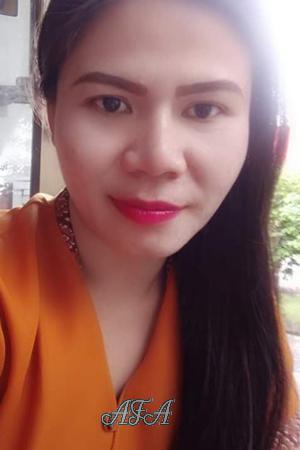 184455 - Charin (Lyn) Age: 38 - Thailand