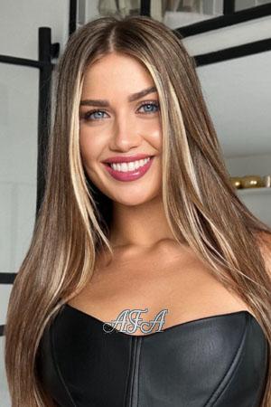 192318 - Elizabeth Age: 23 - Ukraine
