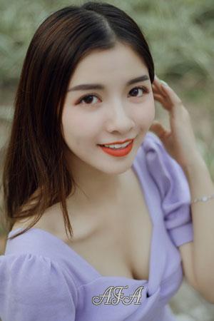 202853 - Baochan Age: 25 - China