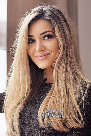207099 - Anastasia Age: 31 - Ukraine