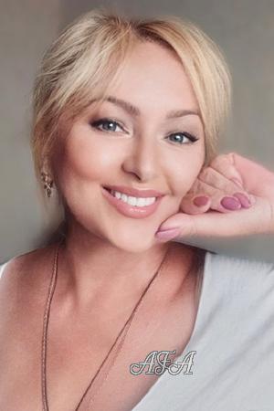 210659 - Tatiana Age: 66 - Ukraine