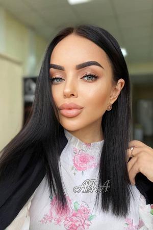 211895 - Olena Age: 27 - Ukraine