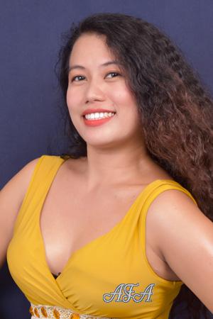 212774 - Dindi Marie Age: 25 - Philippines