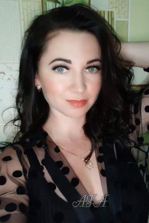 212834 - Larisa Age: 33 - Ukraine