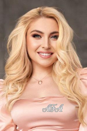 213591 - Anna Age: 26 - Ukraine