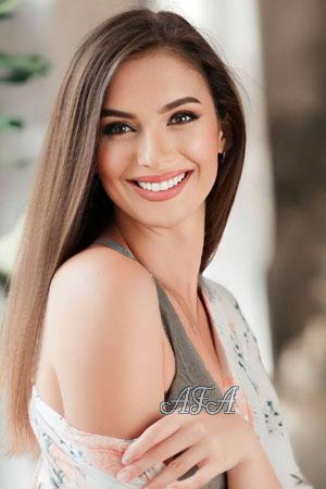 213910 - Liubov Age: 34 - Ukraine