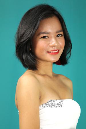 214928 - Sheena Age: 19 - Philippines