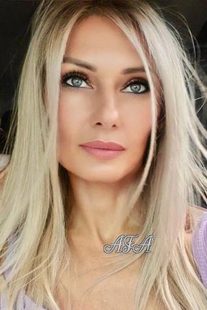 216197 - Olena Age: 42 - Ukraine