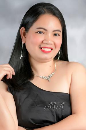 218266 - Lucia Age: 37 - Philippines