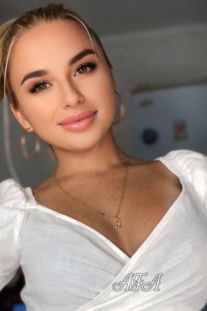 224101 - Anastasiia Age: 23 - Ukraine