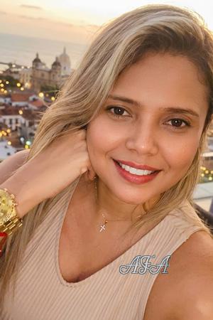 227511 - Tatiana Age: 37 - Colombia