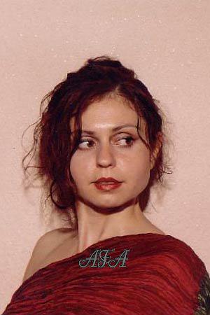 64052 - Olena Age: 35 - Ukraine