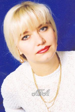 73312 - Elena Age: 40 - Ukraine