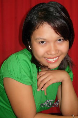 92206 - Arlene Age: 40 - Philippines